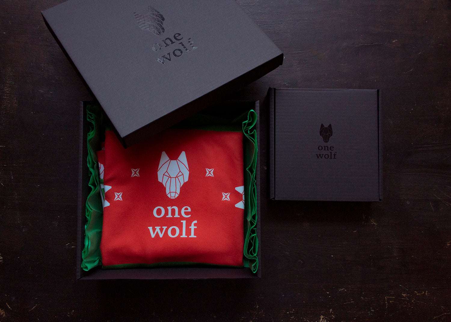 One Wolf GIFT BOX - Small