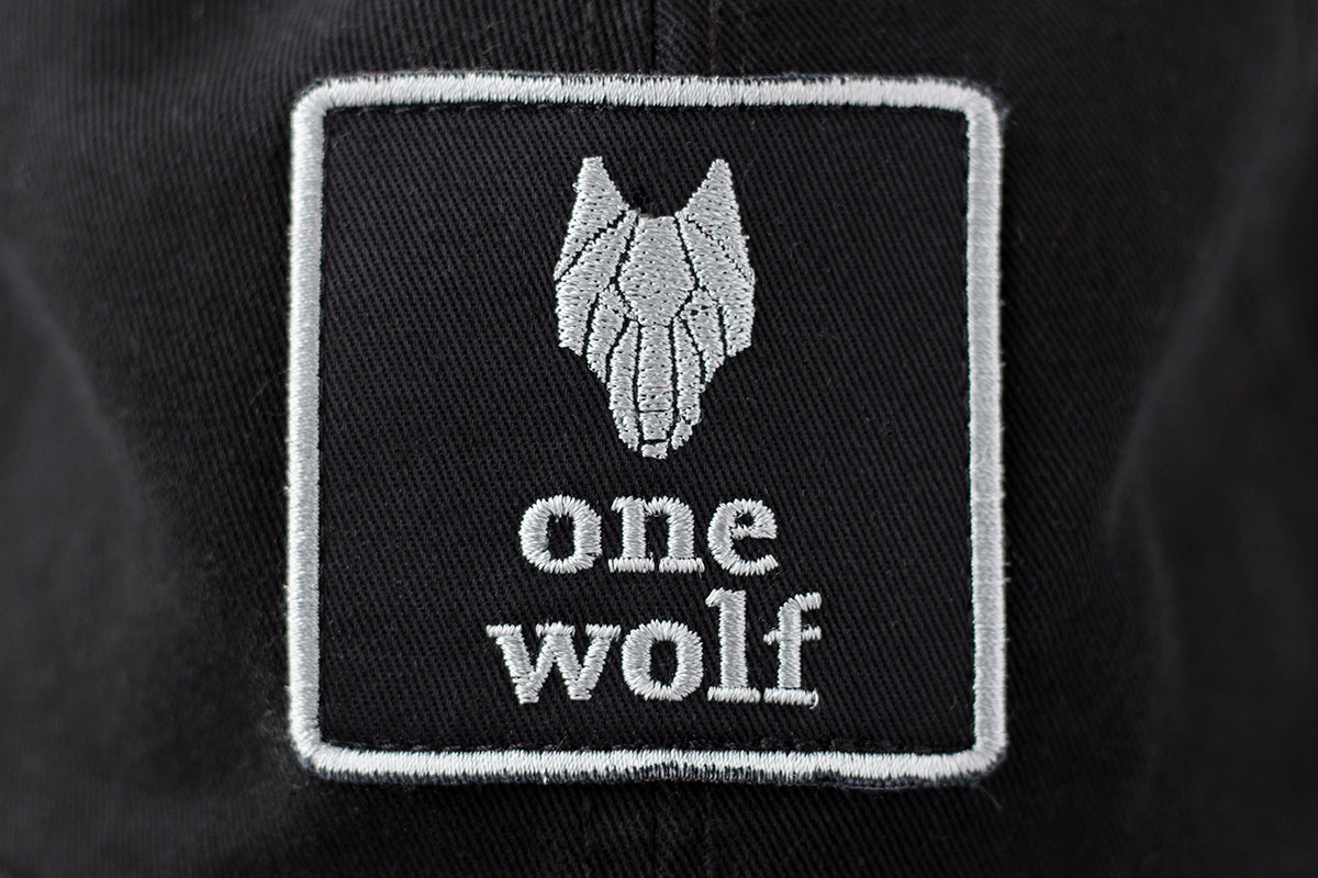 ONE WOLF CLASSIC logo cap